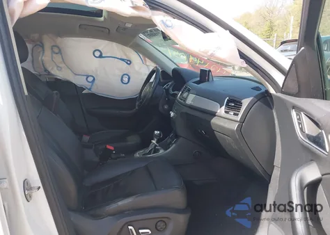 2017 Audi Q3 2.0T Premium из США, поврежденный, VIN WA1ECCFS9HR005867